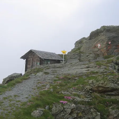 Stoichart Hotel