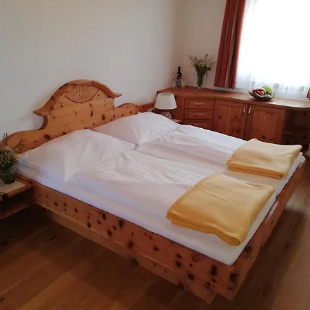 Stoichart Hotel
