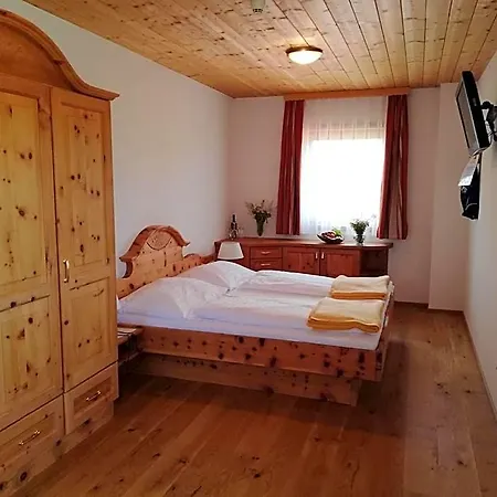 Stoichart Hotel