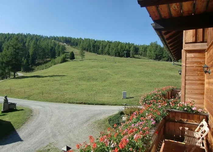 Отель Stoichart 3*